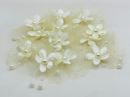 ورد تل مع لولو للزينة